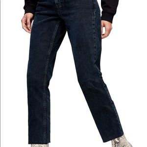NWOT Raw Hem Crop Straight Leg Jeans